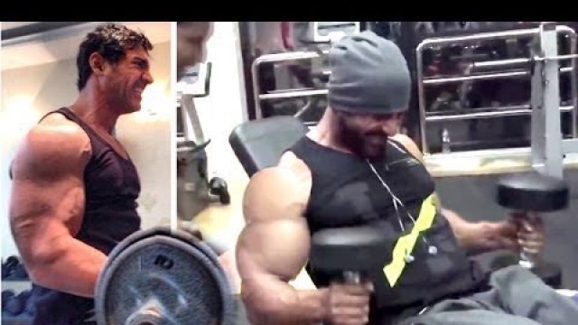 'John Abraham\'s Intense Gym Bodybuilding Workout Videos'