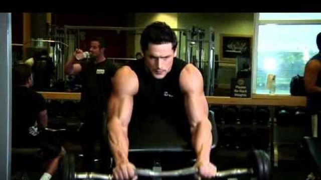 'Reverse Barbell Preacher Curls Ön Kol Hareketi Nasıl Yapılır - FitnessProgrami.com'